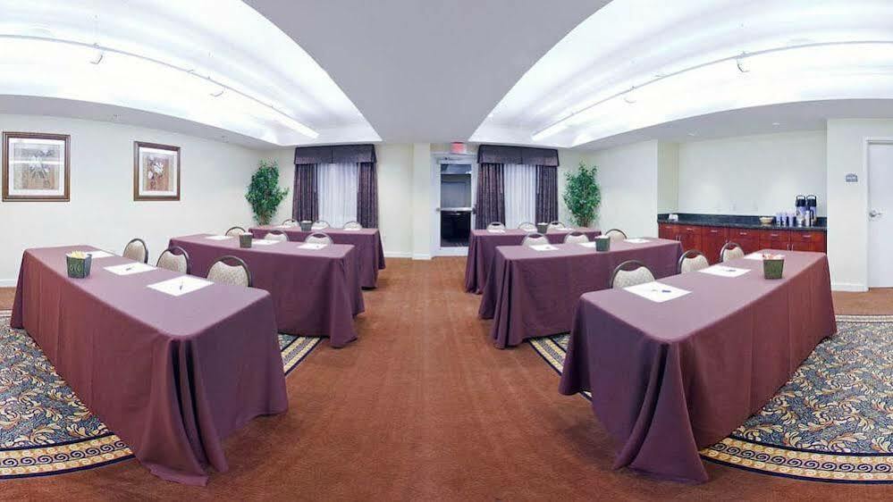 Holiday Inn Express Hotel & Suites Binghamton University-Vestal By Ihg מראה חיצוני תמונה